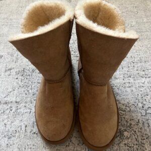 Emu Australia Sheepskin Upper Water Resistant Boots Women's 9 Men's 8